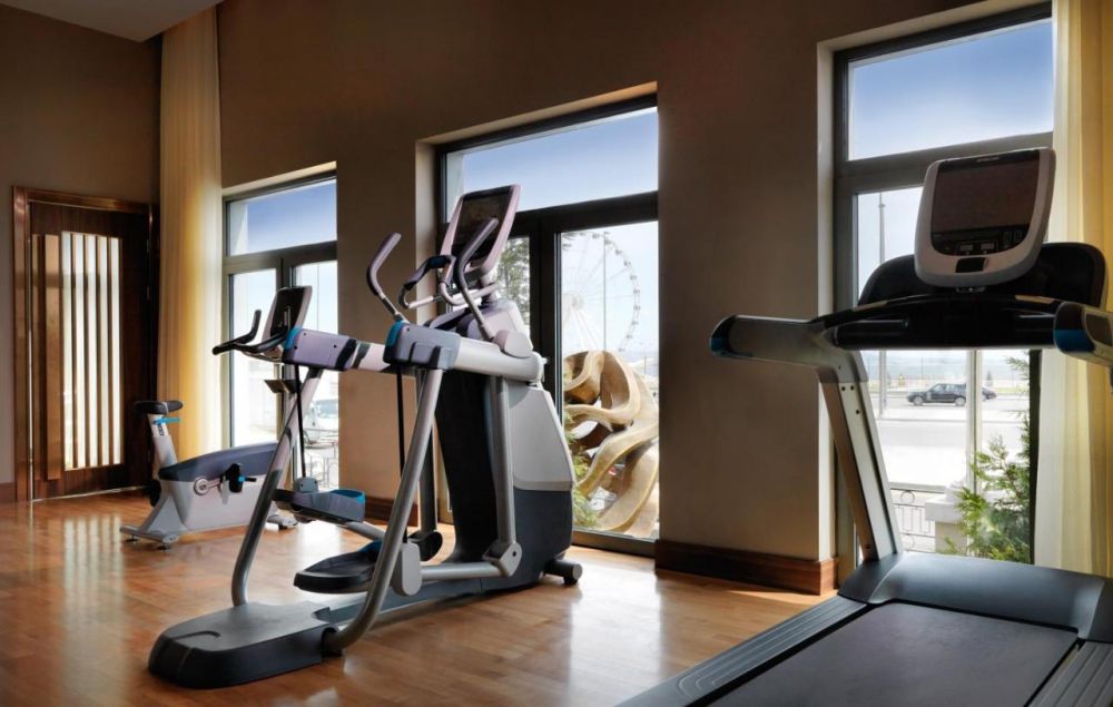 Sheraton Baku Intourist 4*