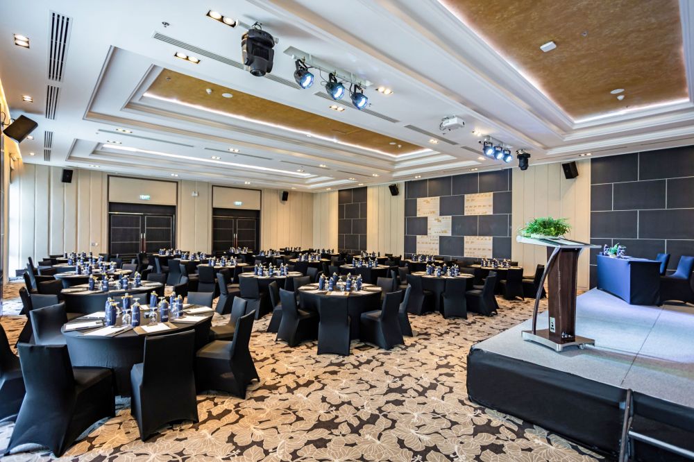 Grand Mercure Phuket Patong 5*