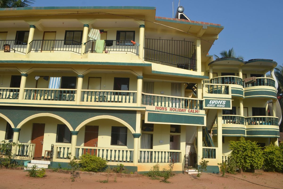 Ivon Guest House 