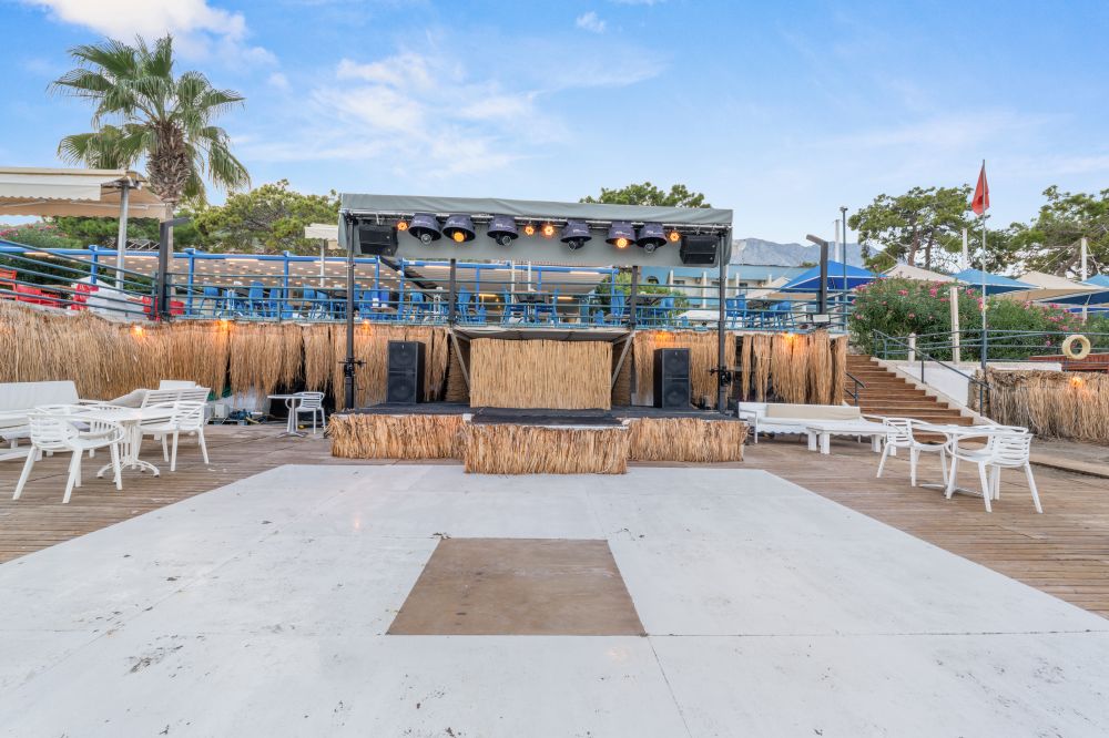 Club Hotel Rama 4*