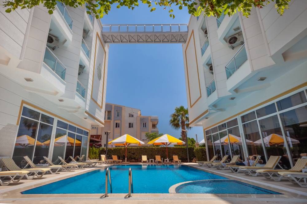 Golden Orange Hotel 