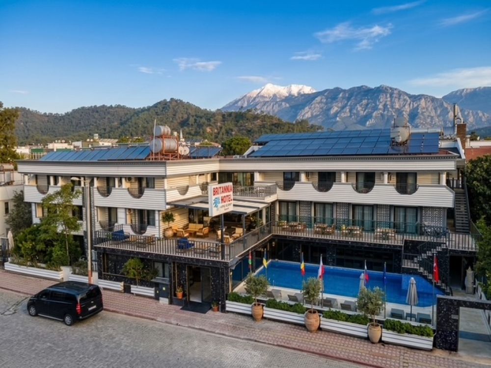 Britannia Hotel 3*
