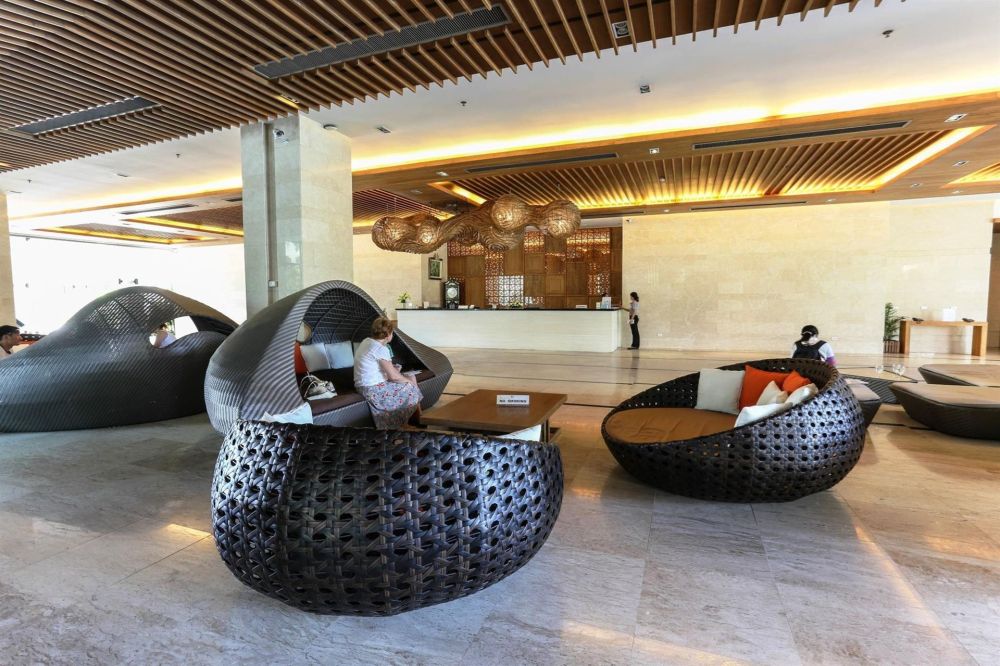 Welcome World Beachfront Resort 4*