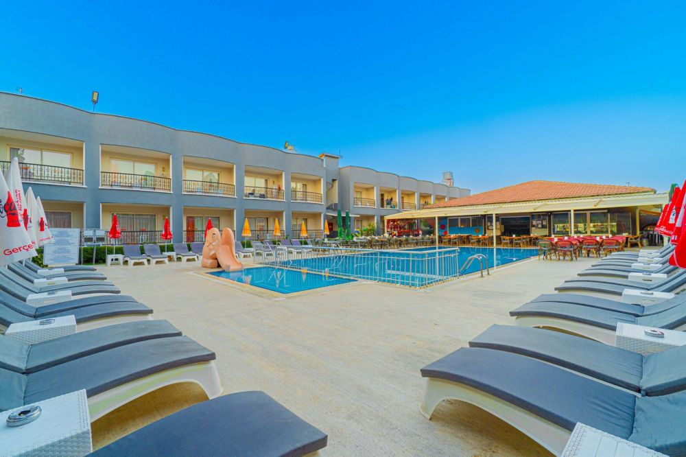 Sayanora Hotel 3*