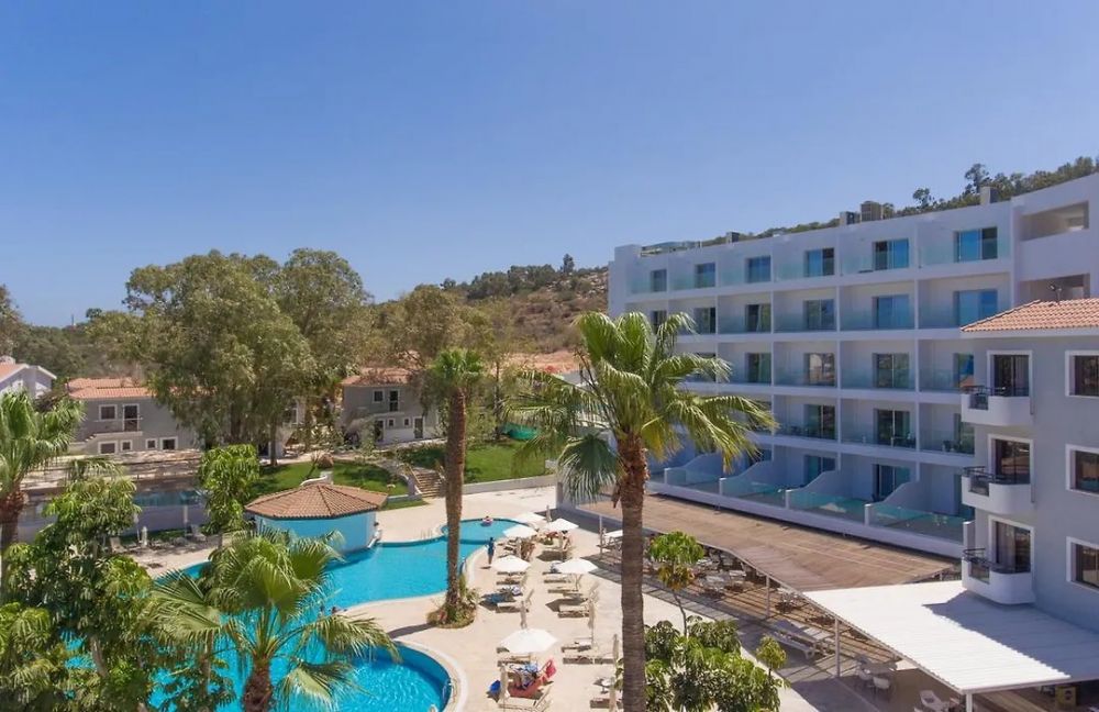 Narcissos Hotel Apartments 4*
