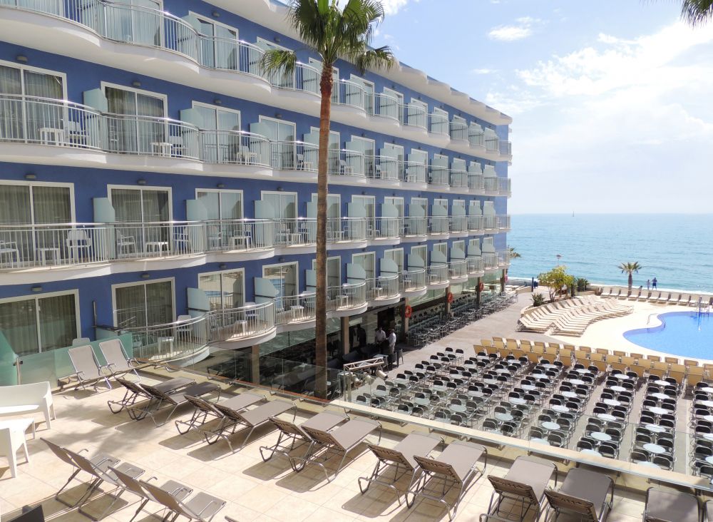 Augustus Hotel 4*