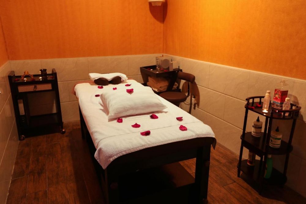Royal Grand Suite Hotel Sharjah 