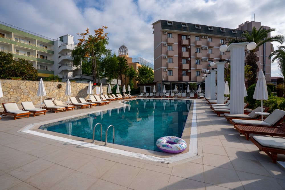Club Aqua Plaza Hotel 5*