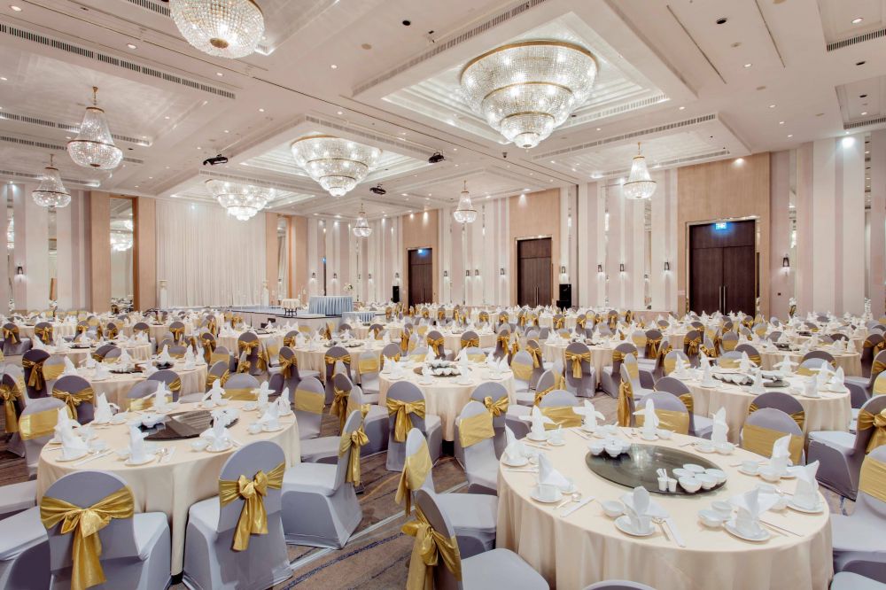 Swissotel Bangkok Ratchada 5*