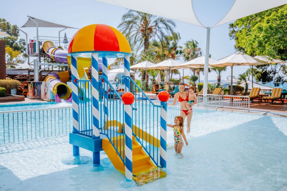 Amathus Beach Hotel 5*