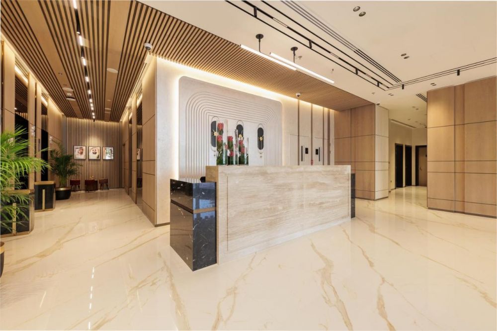 Holiday Inn Dubai Village Circle (ex. Avalon Hotel) 3*