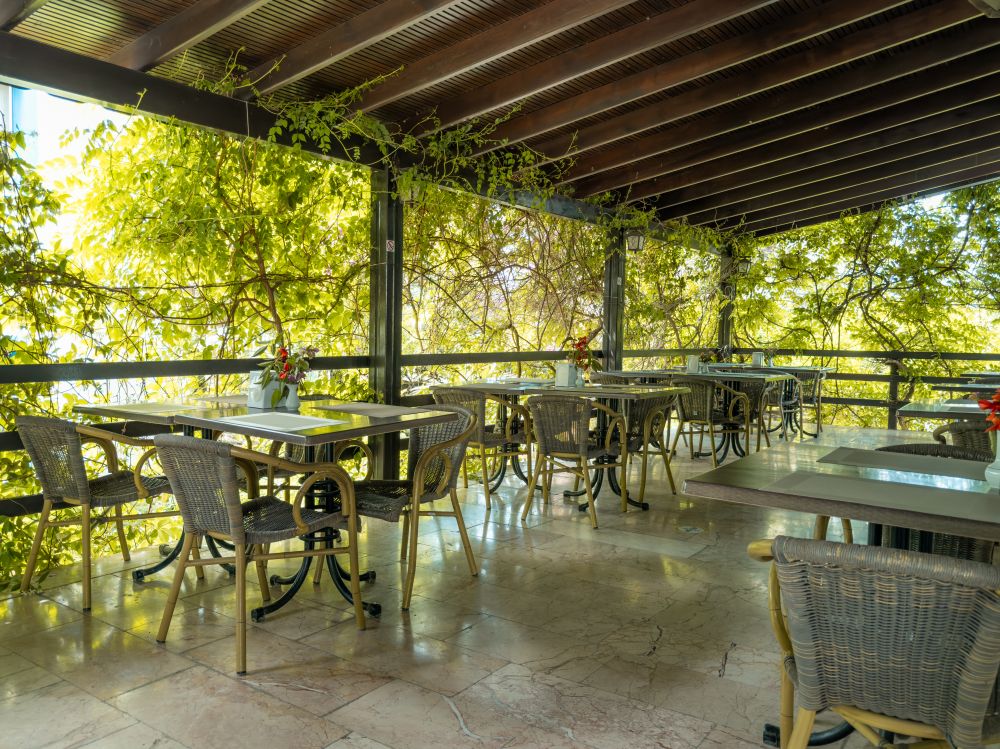Atrium Hotel 3*