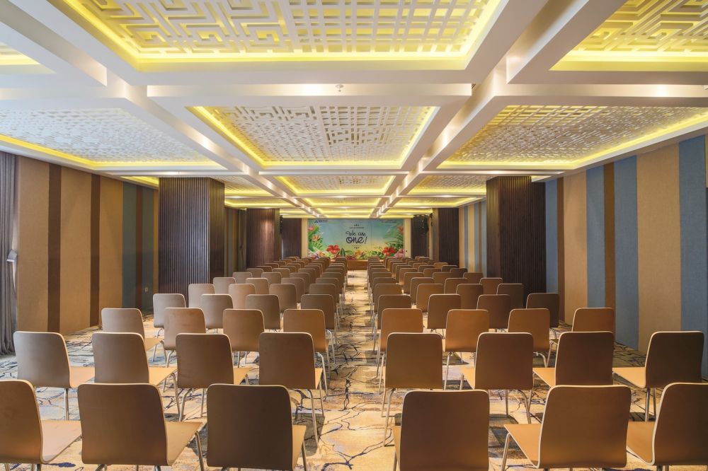 Haian Beach Hotel & Spa 4*