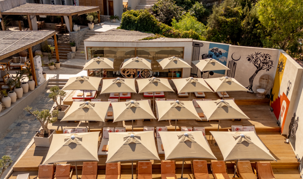 Ruins Luxury Resort (Only 10+) 