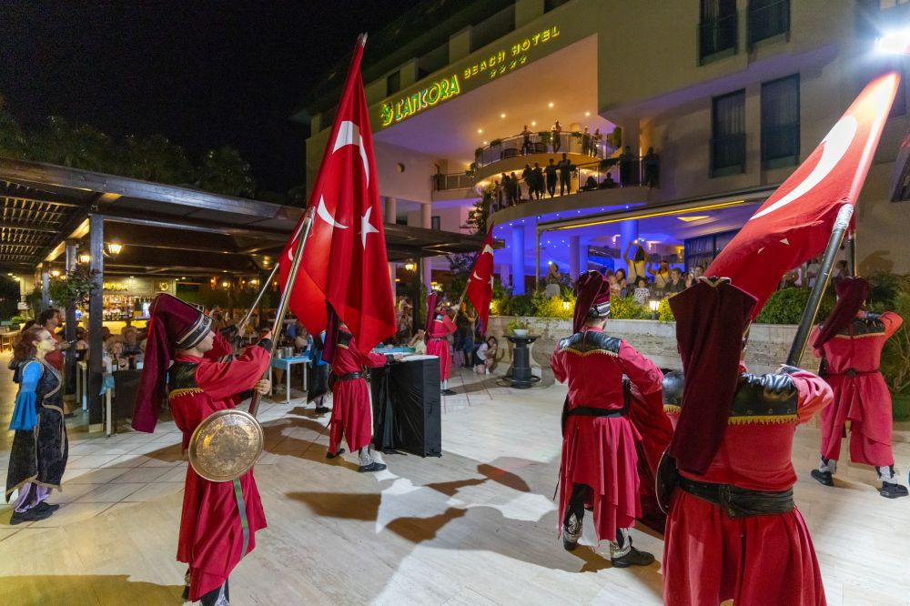 Lancora Beach Hotel 4*