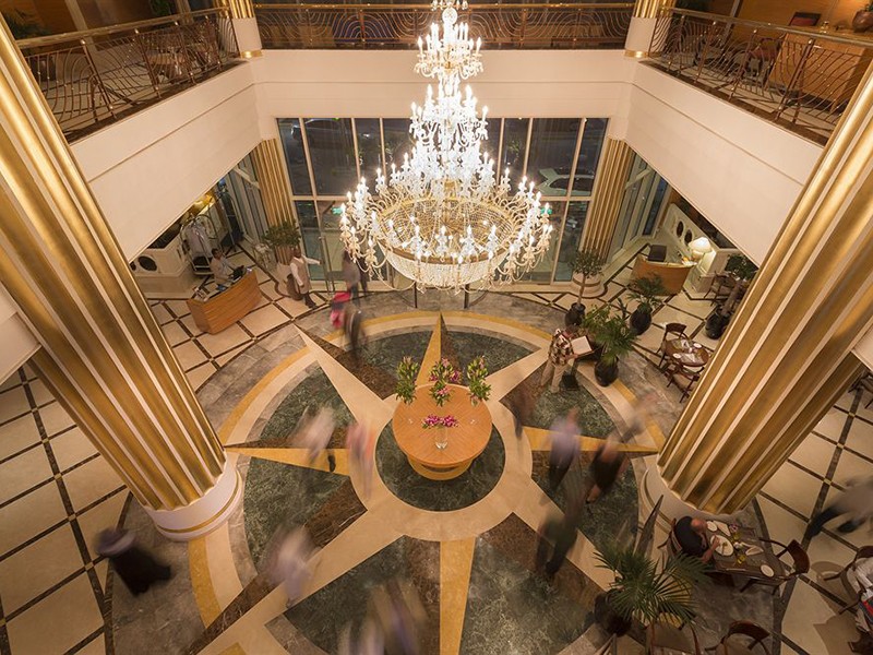 Corniche Hotel Abu Dhabi 3*