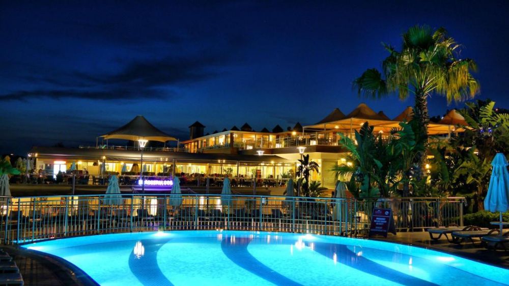 Armonia Holiday Village 5*