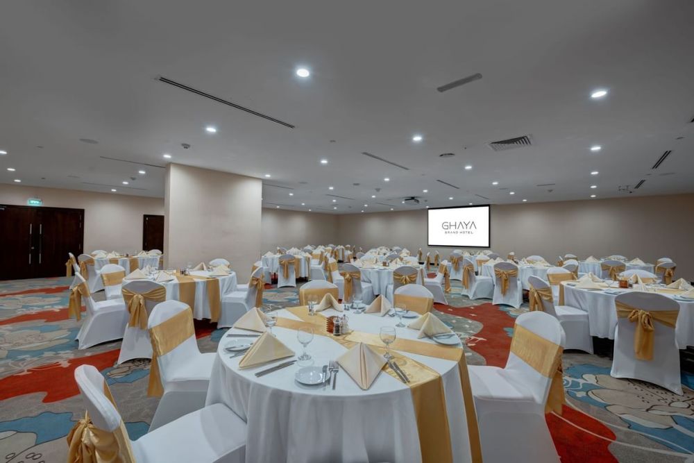 Marriott Hotel Production City, Dubai ( ex. Vintage Grand Hotel) 5*
