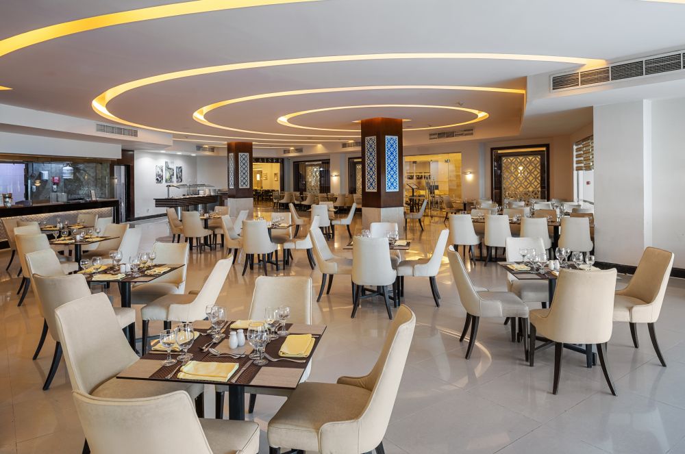 Albatros Royal Moderna 5*
