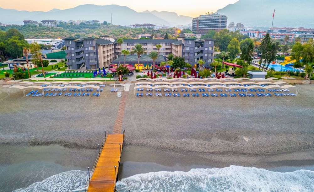 Senza Sunset Beach Hotel 5*