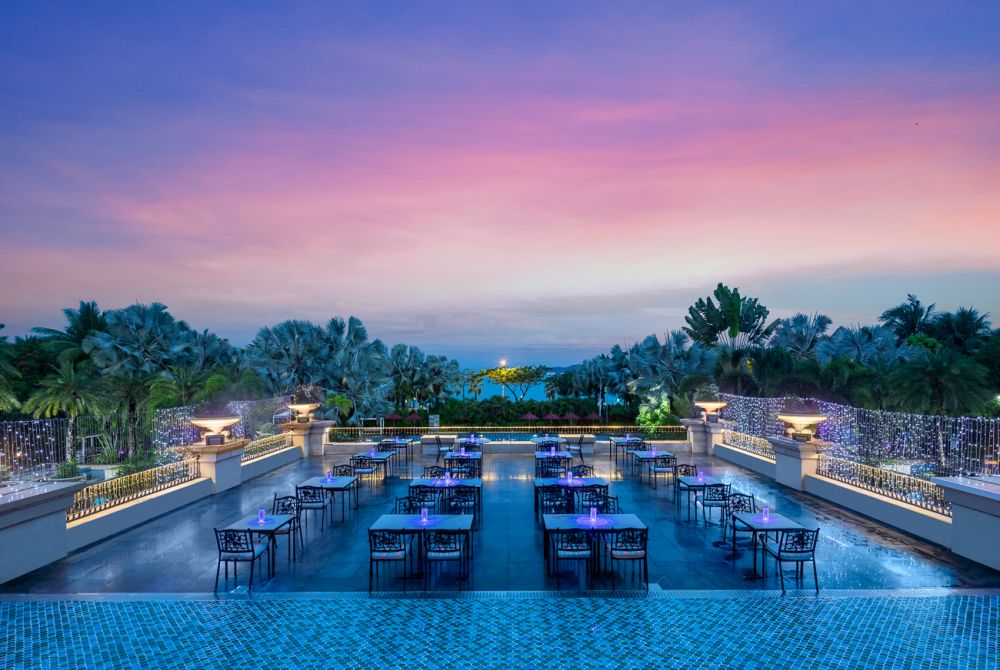 Crowne Plaza Resort Sanya Bay 5*