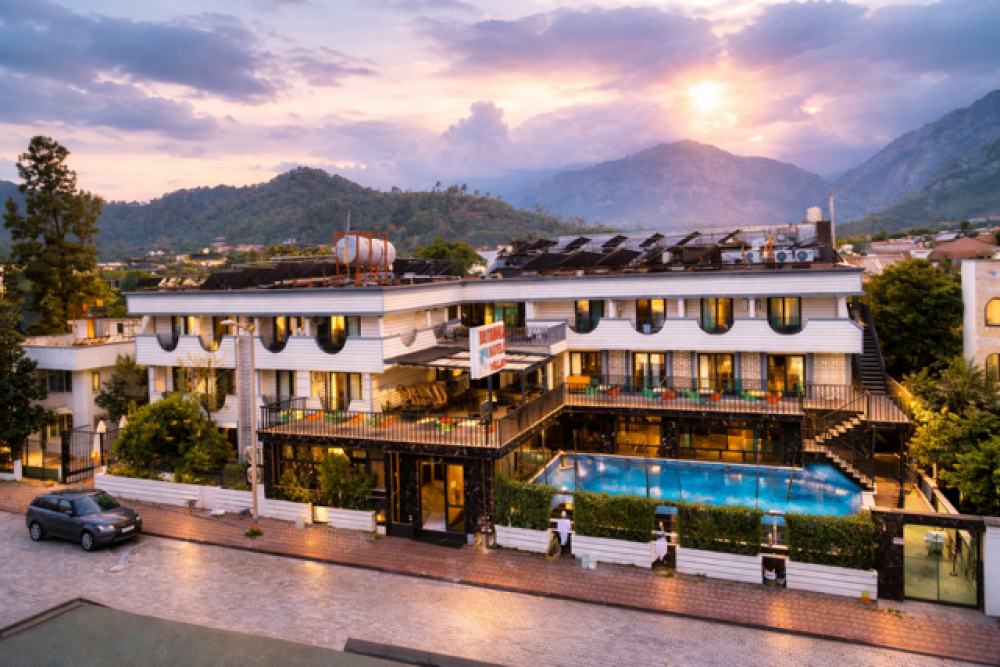 Britannia Hotel 3*
