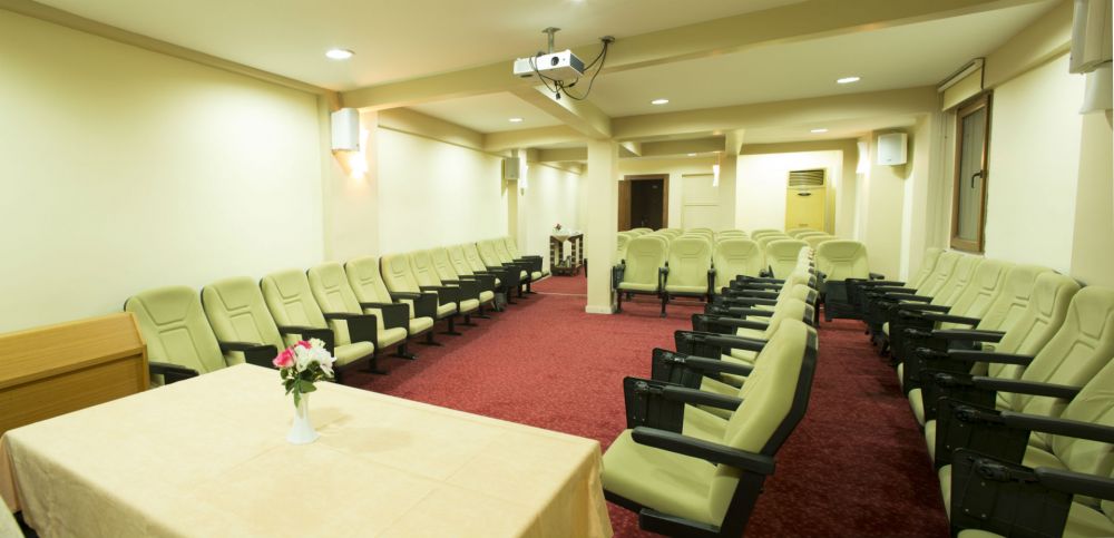 Ikbal Deluxe Hotel 4*