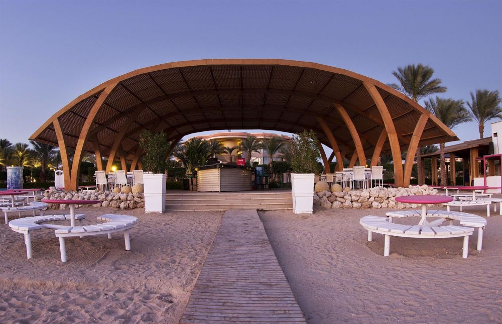 V Grand Resort Sahl Hasheesh ( ex. Pyramisa Beach Resort Sahl Hasheesh) 4*