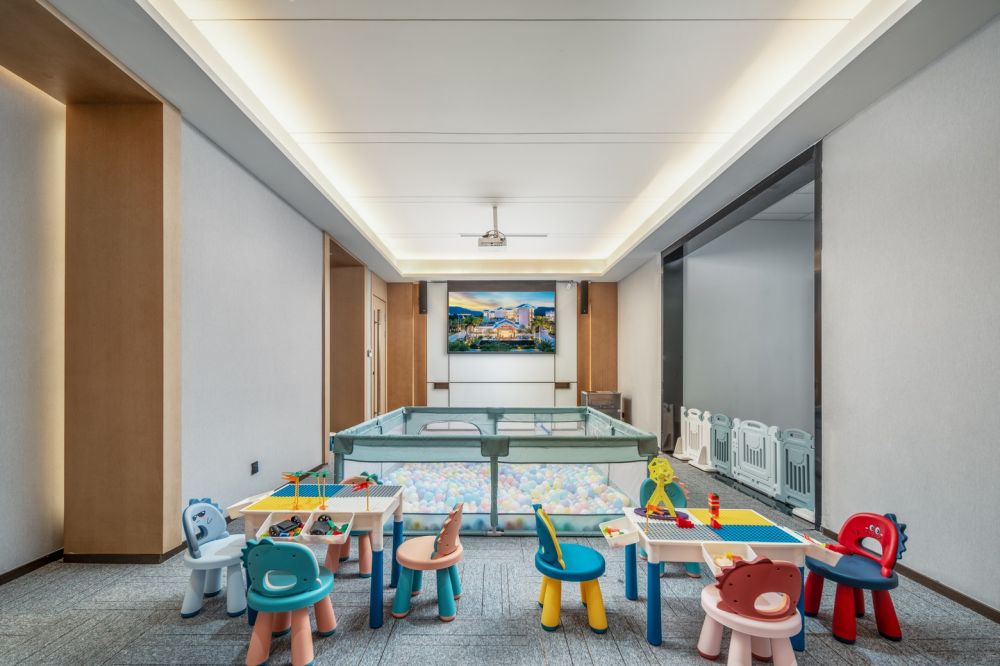 Sanya Yalong Bay No.99 Suite Resort Hotel 4*