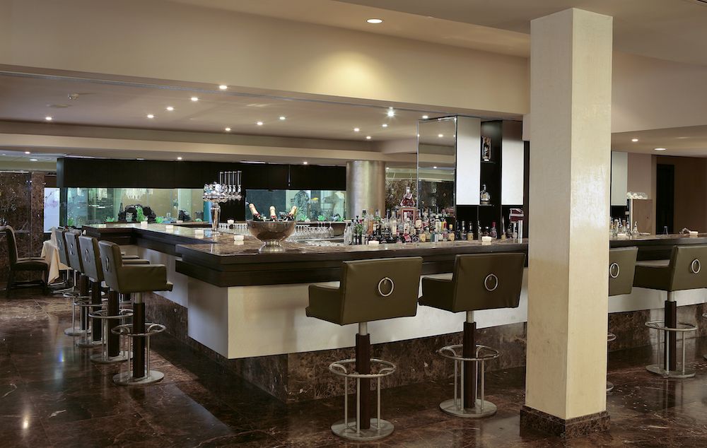Adams Beach Hotel 5*