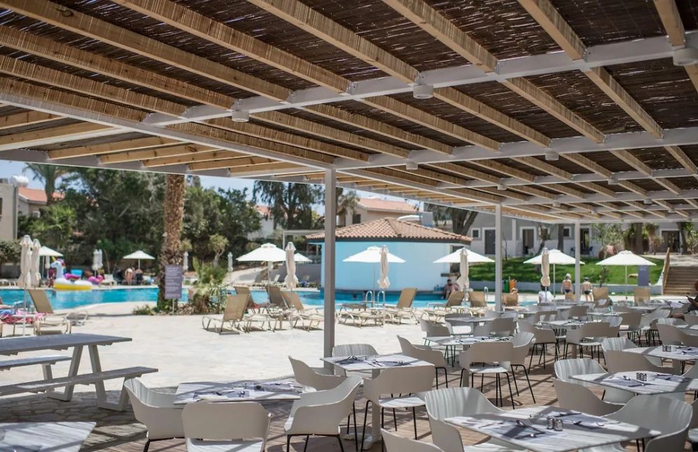 Narcissos Hotel Apartments 4*