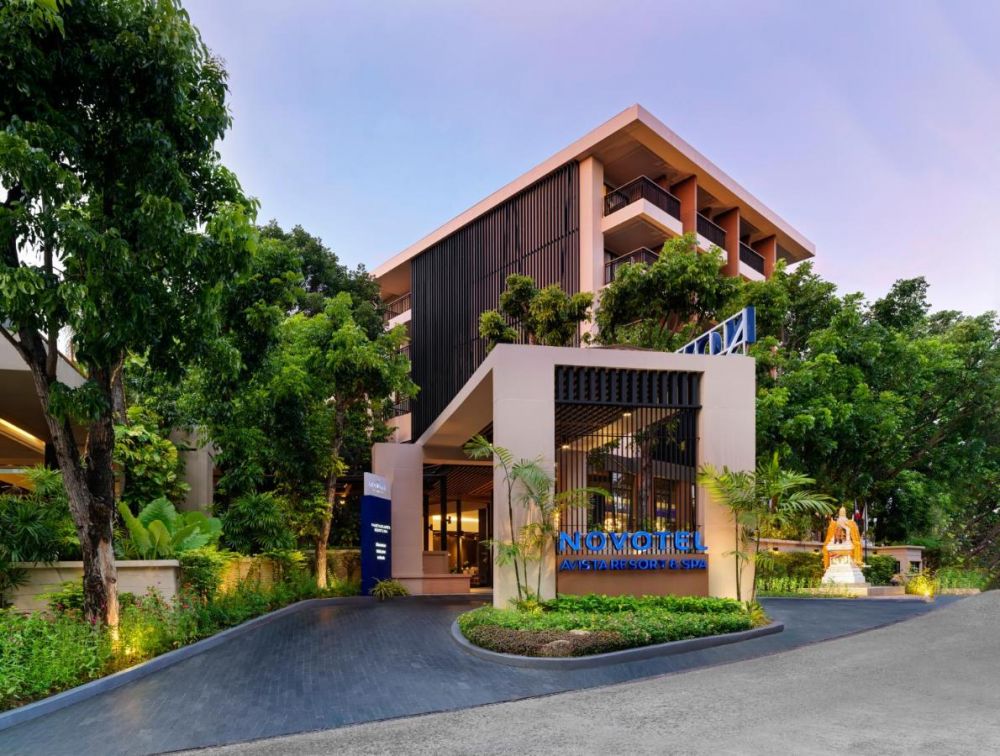Novotel Phuket Kata Avista Resort & Spa 5*