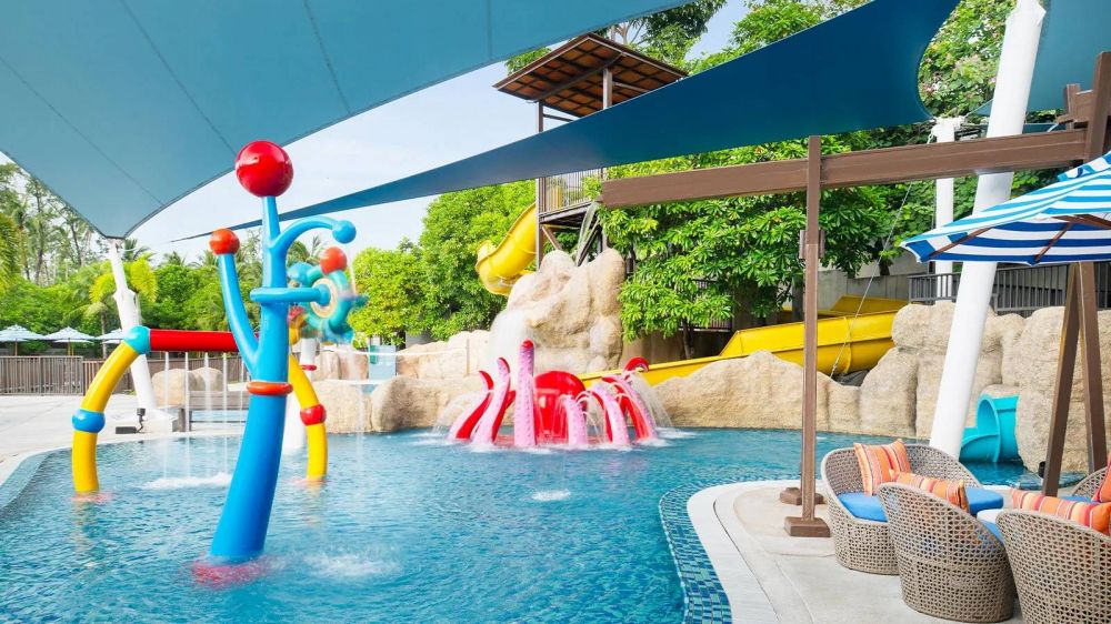 Ozo Phuket 4*