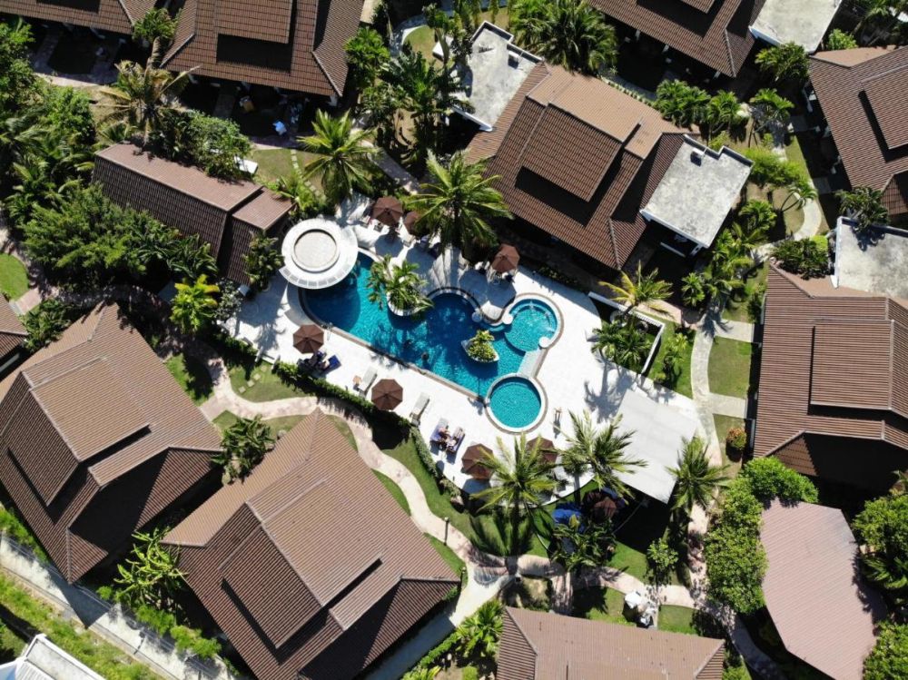 Blu Pine Villa & Pool Access 4*