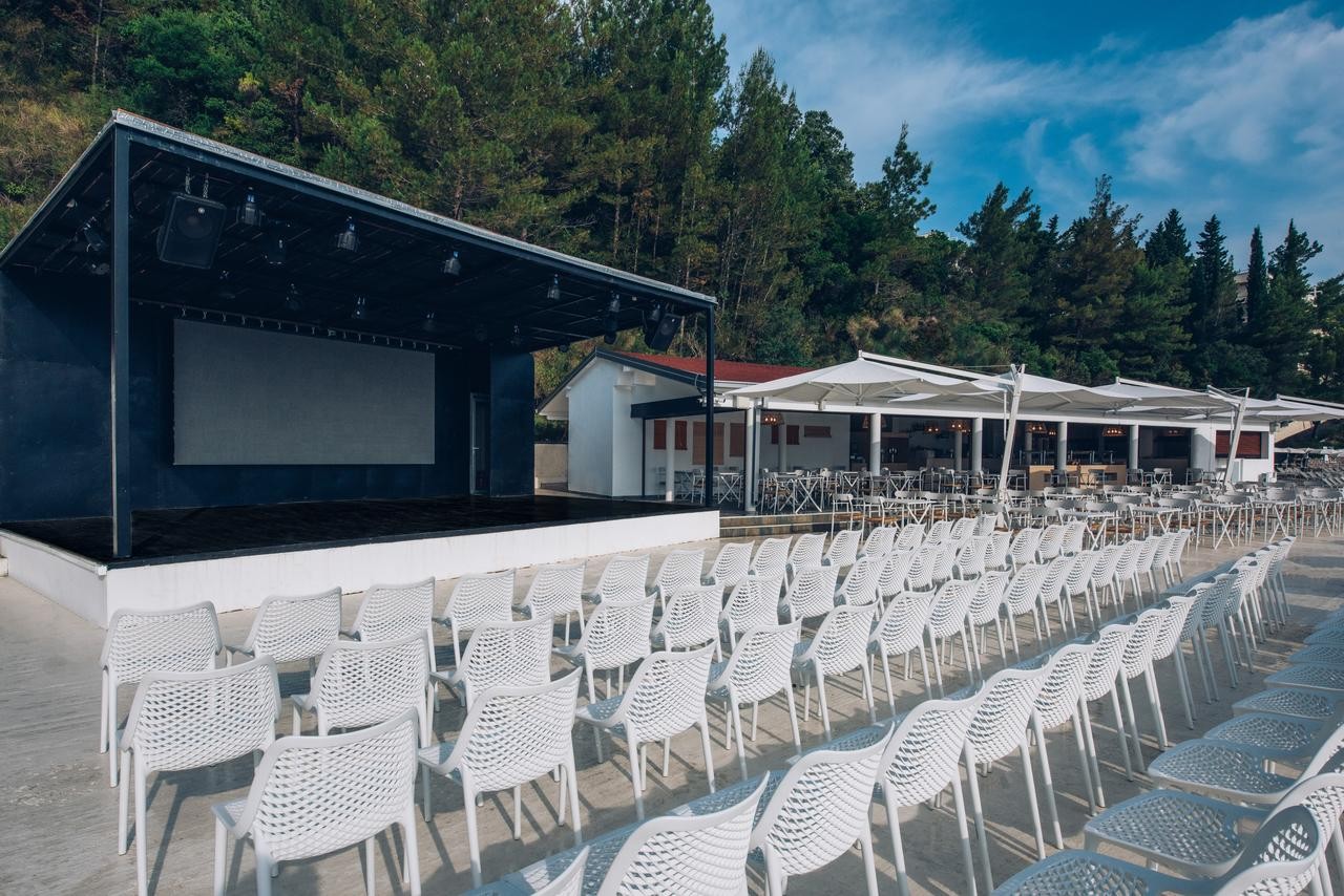 Iberostar Waves Herceg Novi-Njivice (A, B) 4*