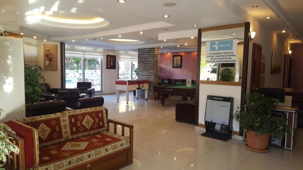 Primera Suit Hotel 3*