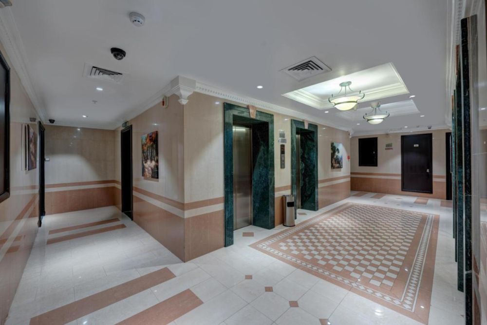 Sunday Mega Hotel Sheikh Zayed Road (ex. Emirates Grand Hotel) 4*