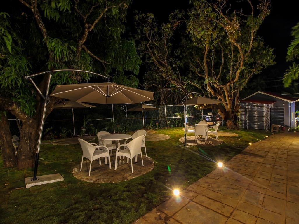 Oceans 7 Ashwem (ex. Oyo Town House Ashwem) 3*