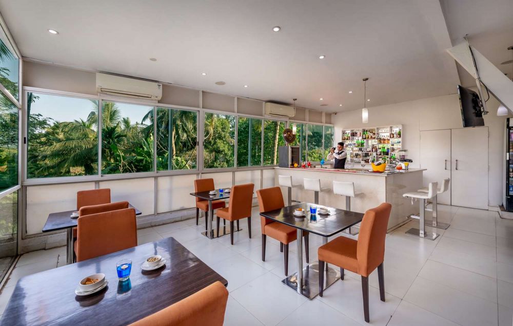 Golden Tulip Goa 4*