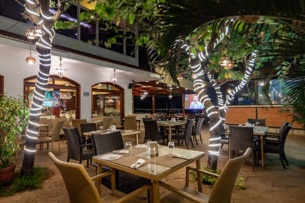 Acron Seaway Resort 3*