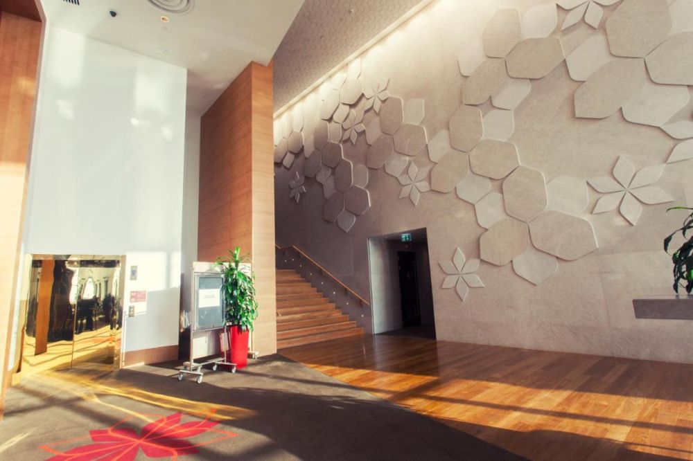 Crowne Plaza Abu Dhabi Yas Island 5*