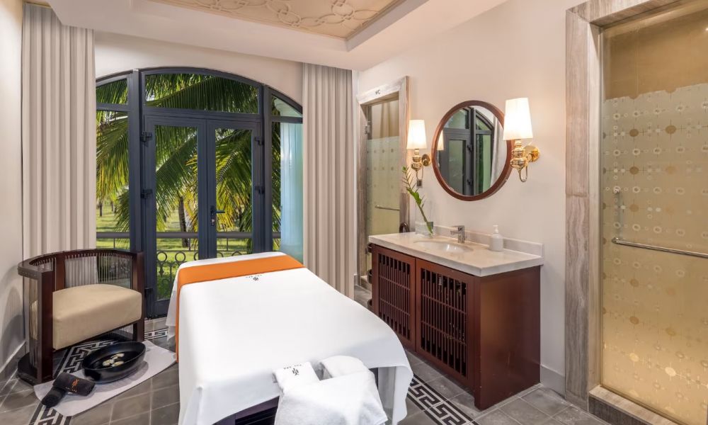 Melia Vinpearl Cam Ranh Beach Resort 5*