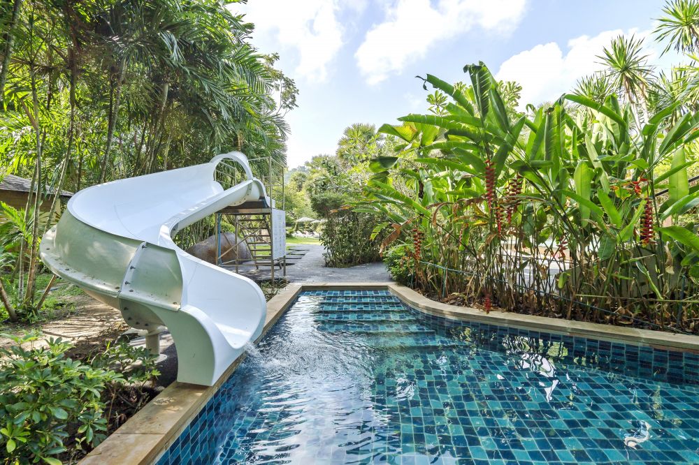 Naithonburi Resort 4*
