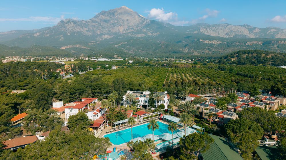 Pirates Beach Club 5*
