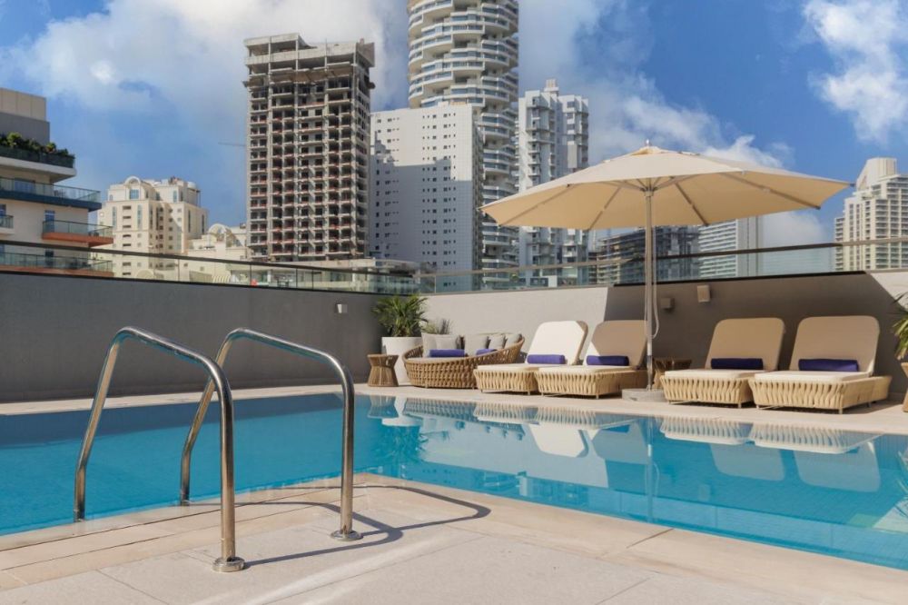 Holiday Inn Dubai Village Circle (ex. Avalon Hotel) 3*