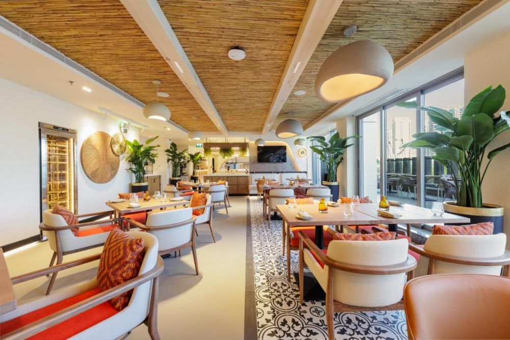 Holiday Inn Dubai Village Circle (ex. Avalon Hotel) 3*