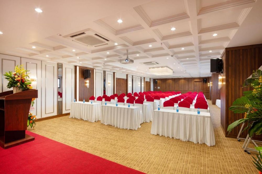 Daphovina Hotel (ex.Aston Nha Trang City Hotel) 4*