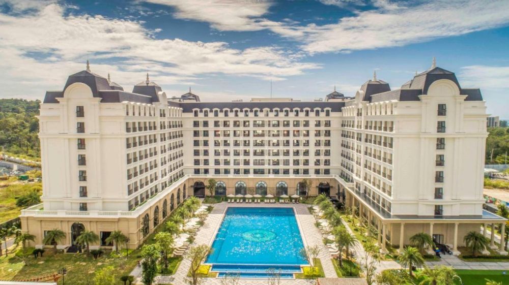 Vinholidays Fiesta Phu Quoc 4*