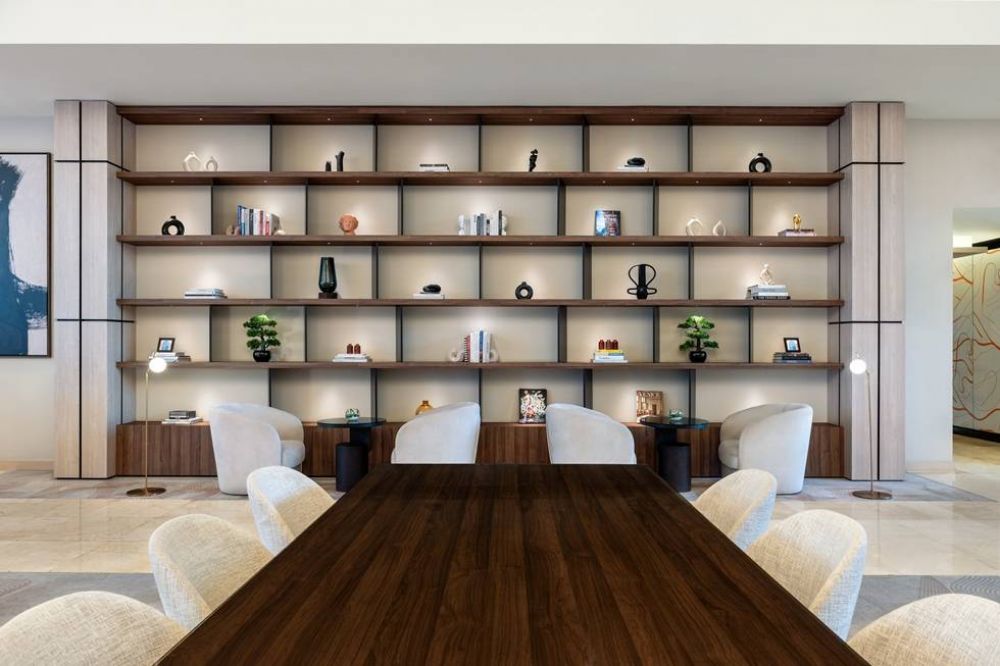 Yas Plaza Marina (ex. Yas Island Rotana) 5*