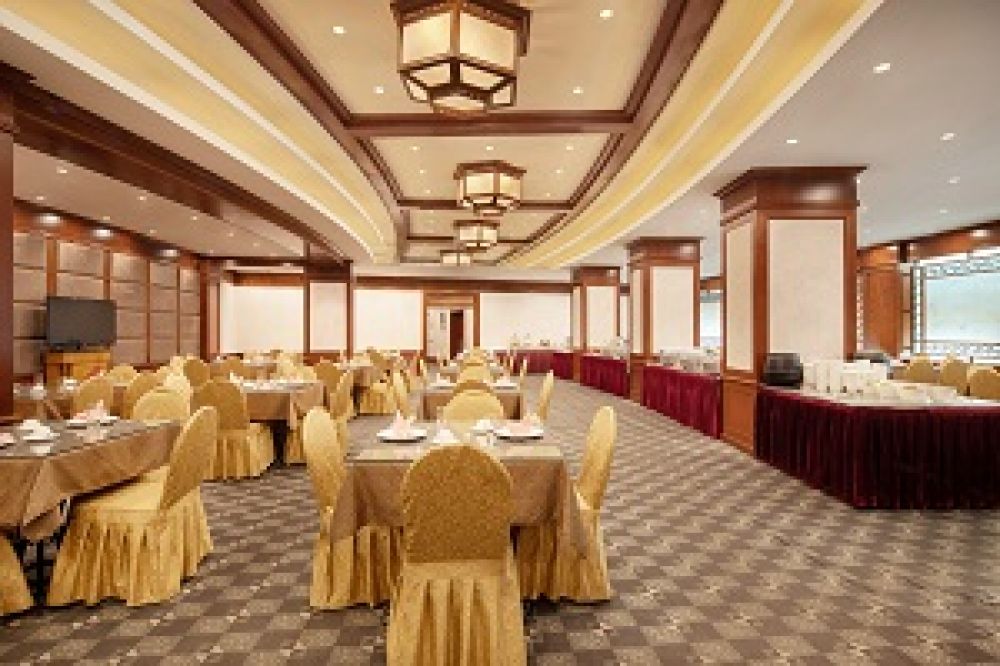 Hyton Hotel Sanya 4*